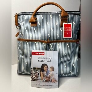 Skip Hop DUO Special Edition Luxe Diaper Bag In French Stripe w/ Pad - Imperfect